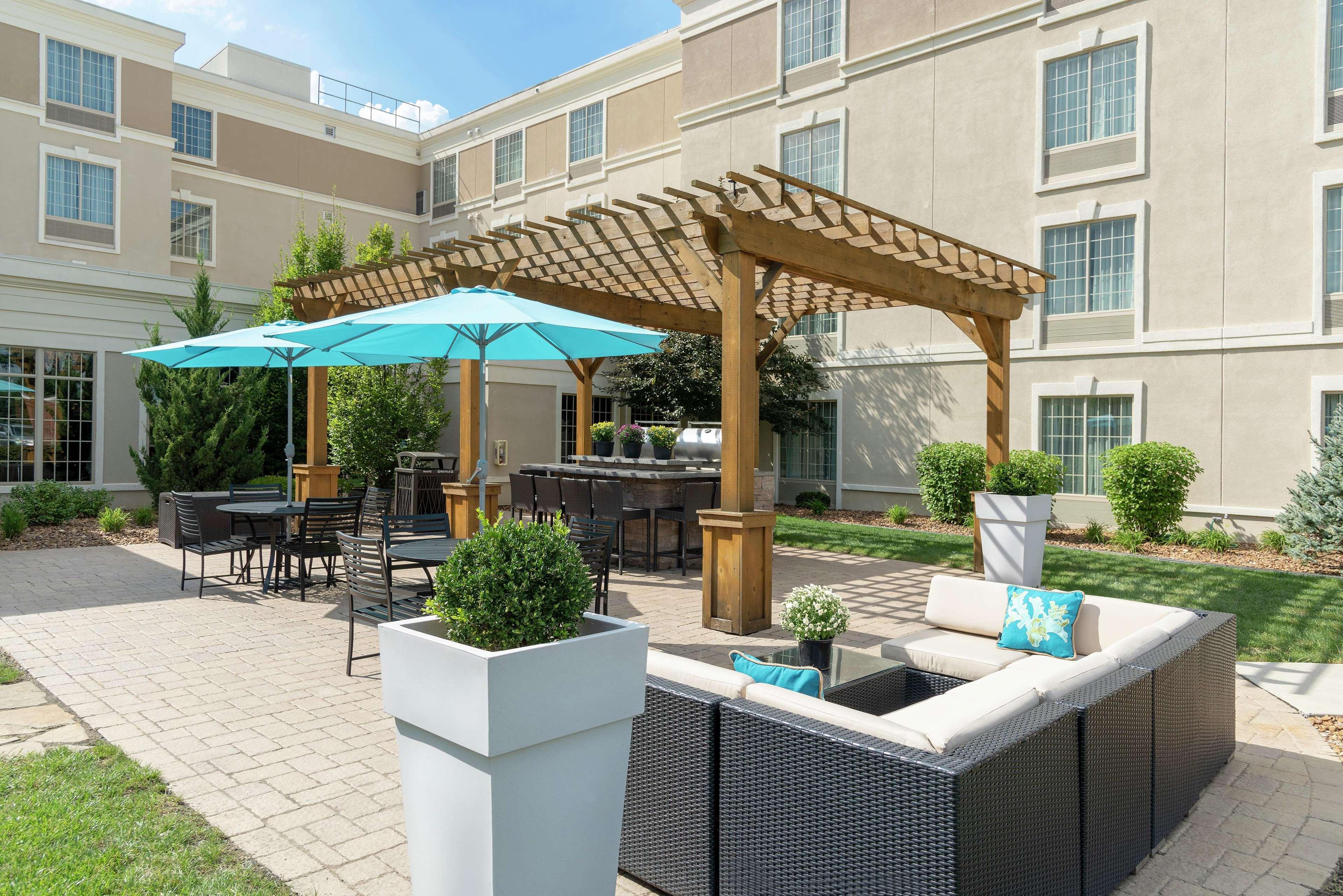 Homewood Suites By Hilton Columbus/Polaris Exterior photo